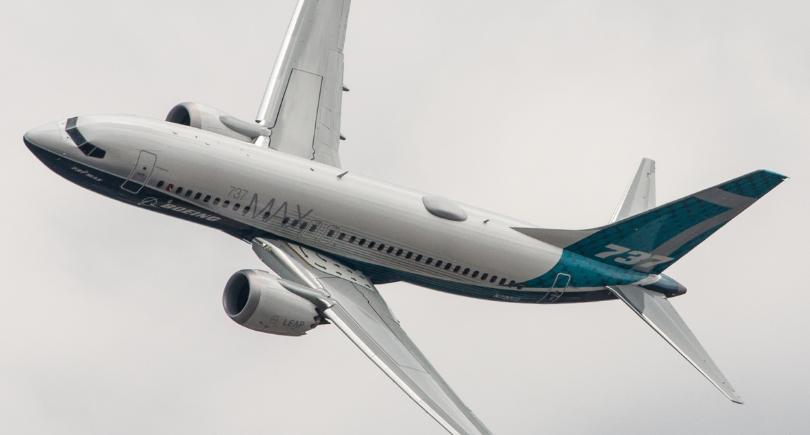 Boeing737 with new Everett North Line