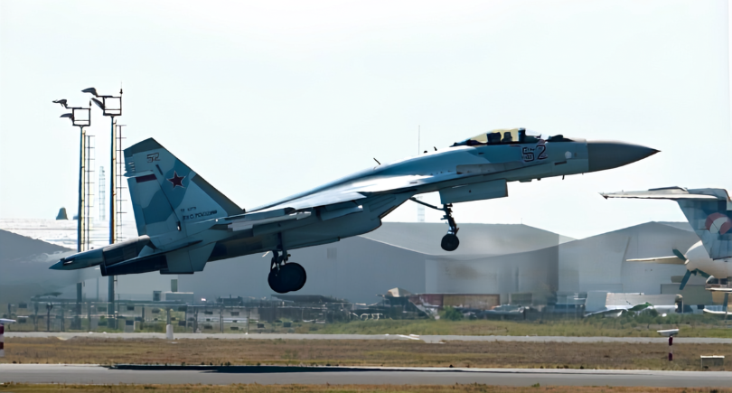 UAC delivers Su-35S multirole fighters to the Russian Aerospace Forces after factory testing.