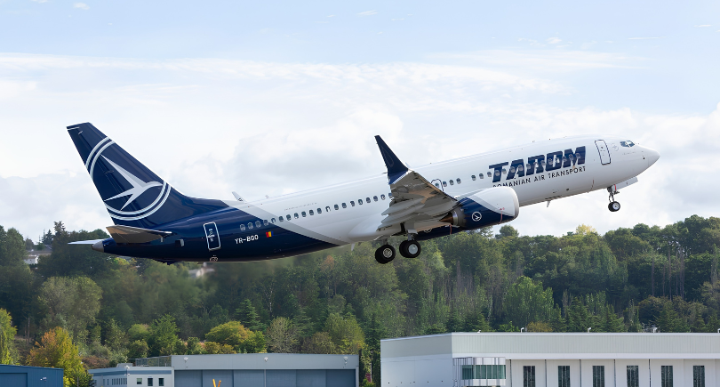 CDB Aviation Boeing 737-8 delivered to TAROM for fleet renewal